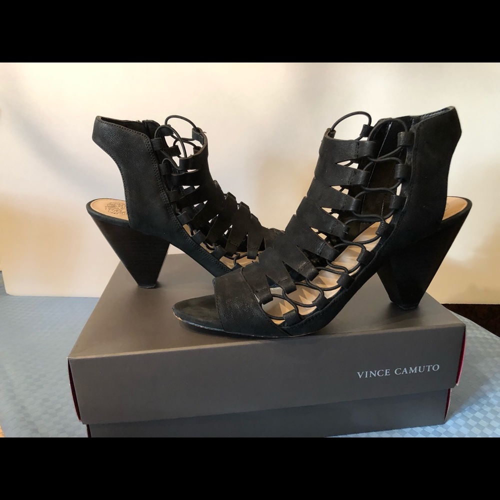 Vince Camuto 10 M Black Nubuck Gladiator sandal